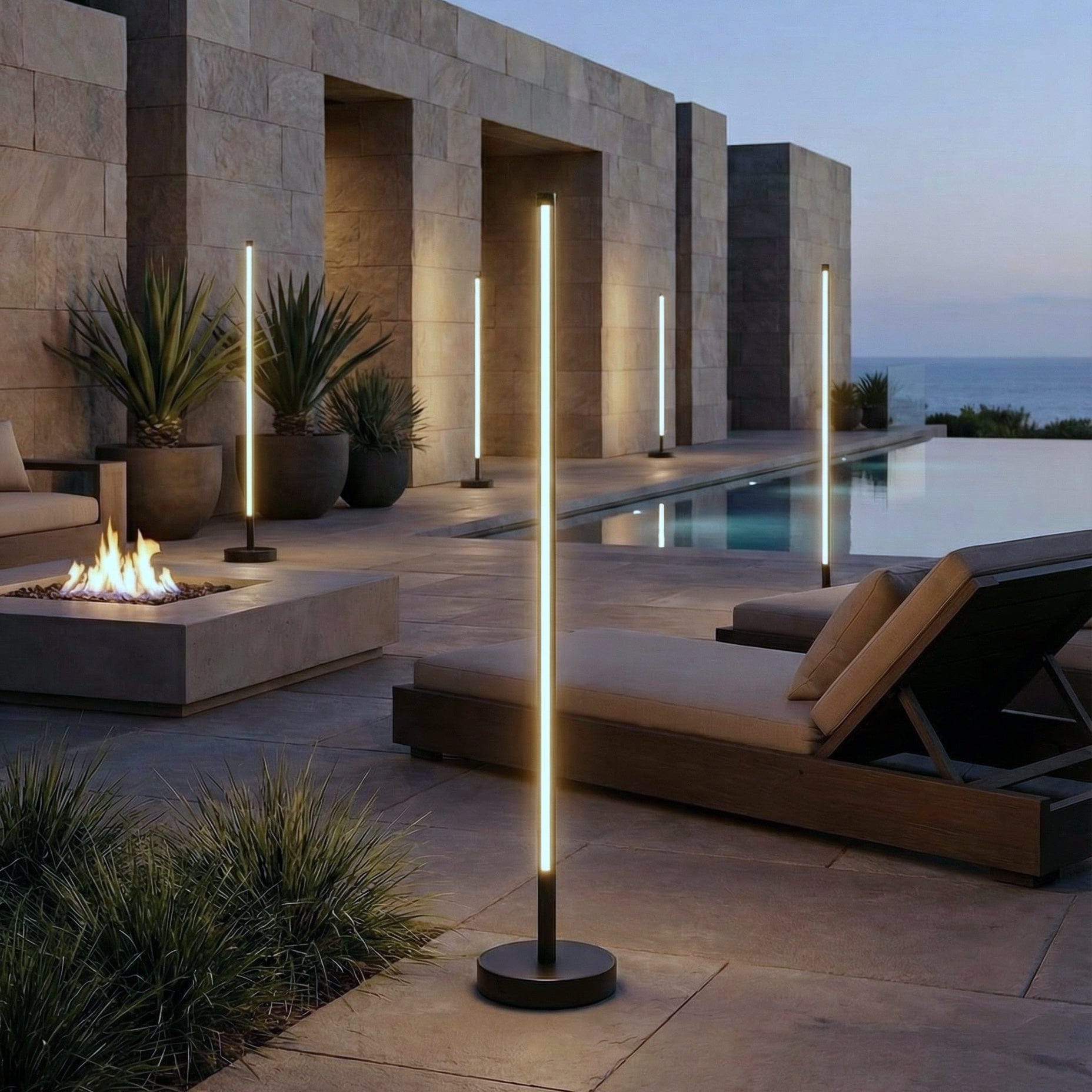 SolarPillar black design